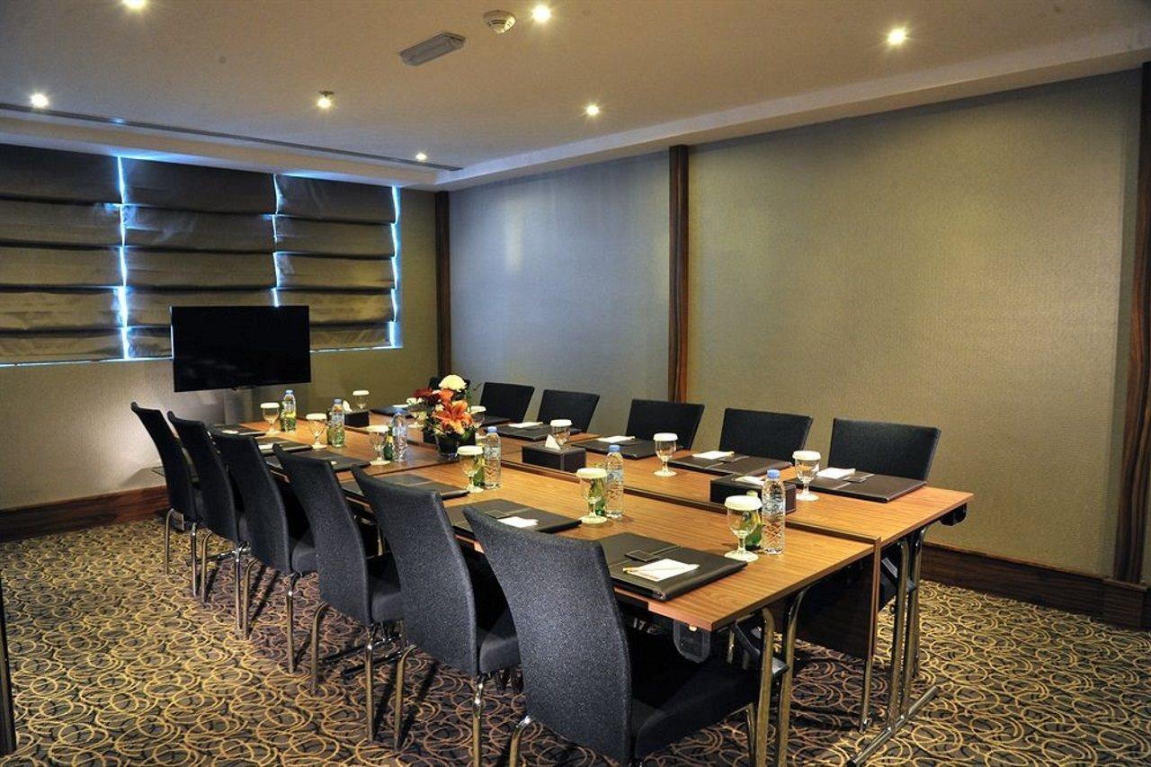 Ramada Corniche Hotel