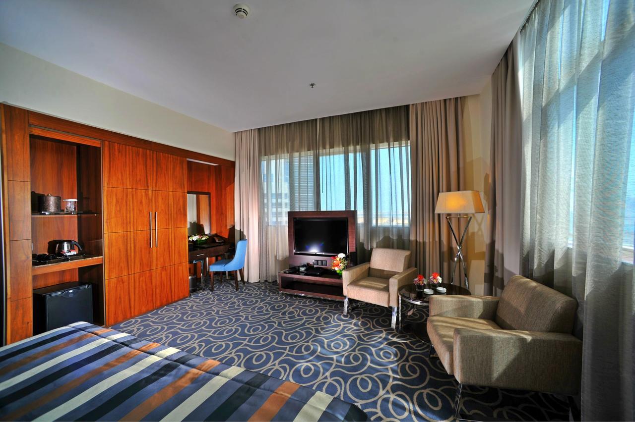 Ramada Corniche 4* Abu Dhabi
