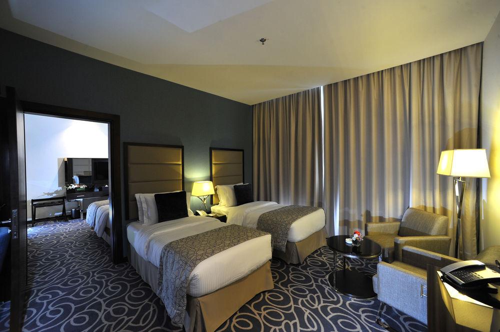 Ramada Corniche Hotel