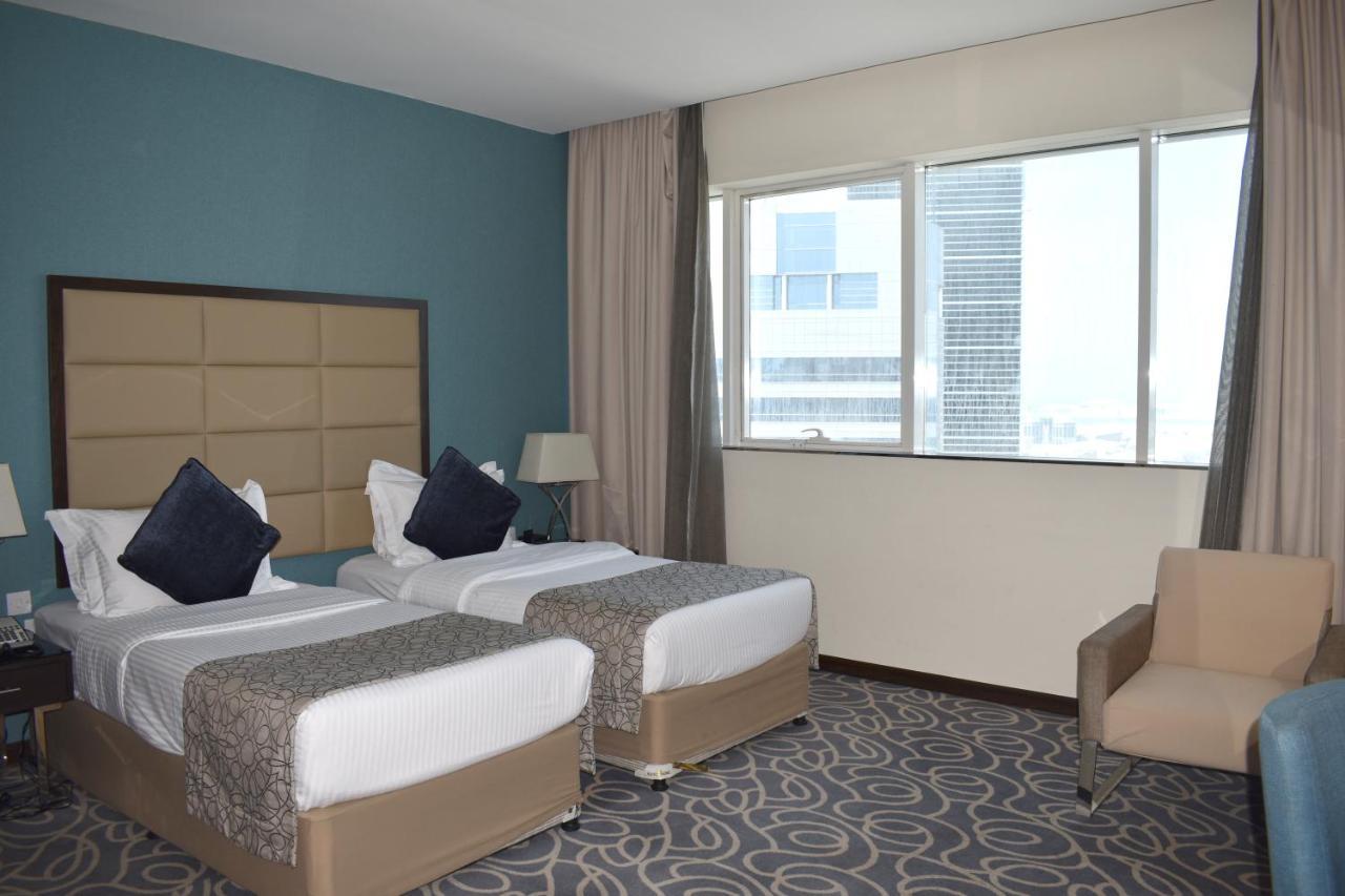 Hotel Ramada Corniche