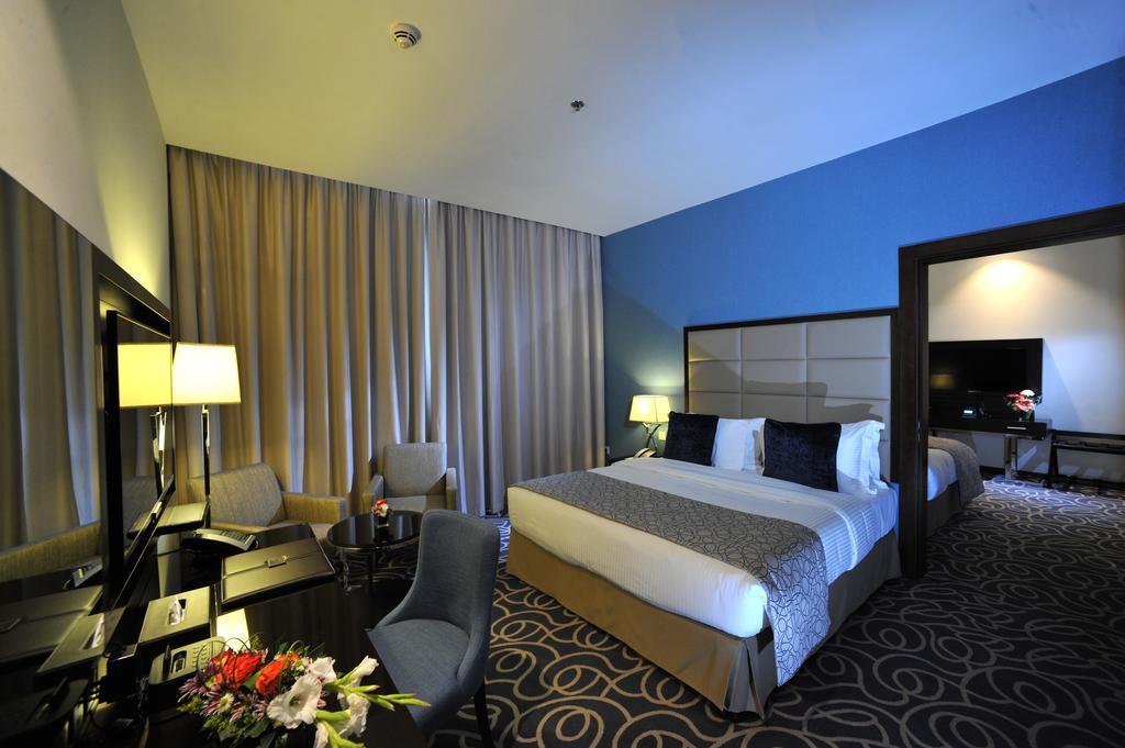 Ramada Corniche Hotel