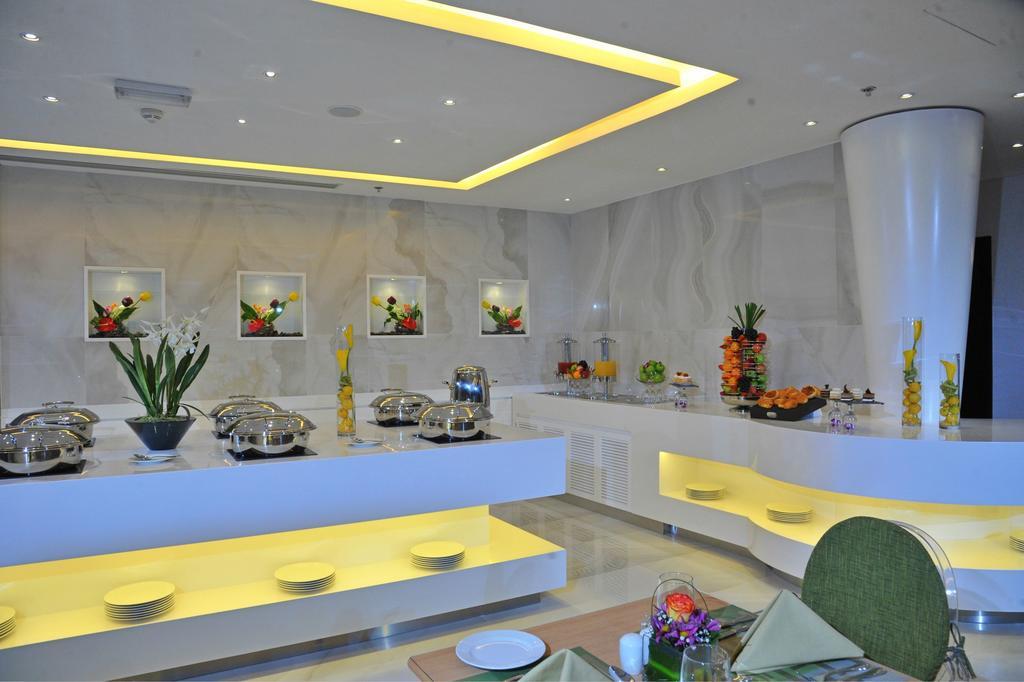 Hotel Ramada Corniche