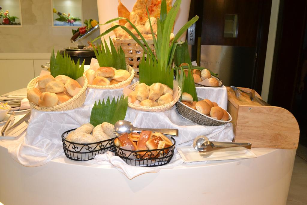 Hotel Ramada Corniche