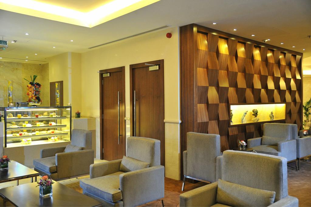Hotel Ramada Corniche Abu Dhabi