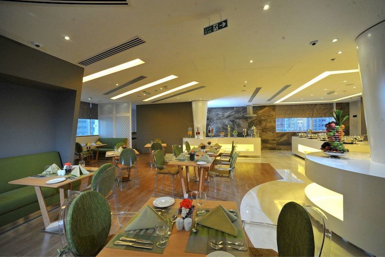 Hotel Ramada Corniche Abu Dhabi