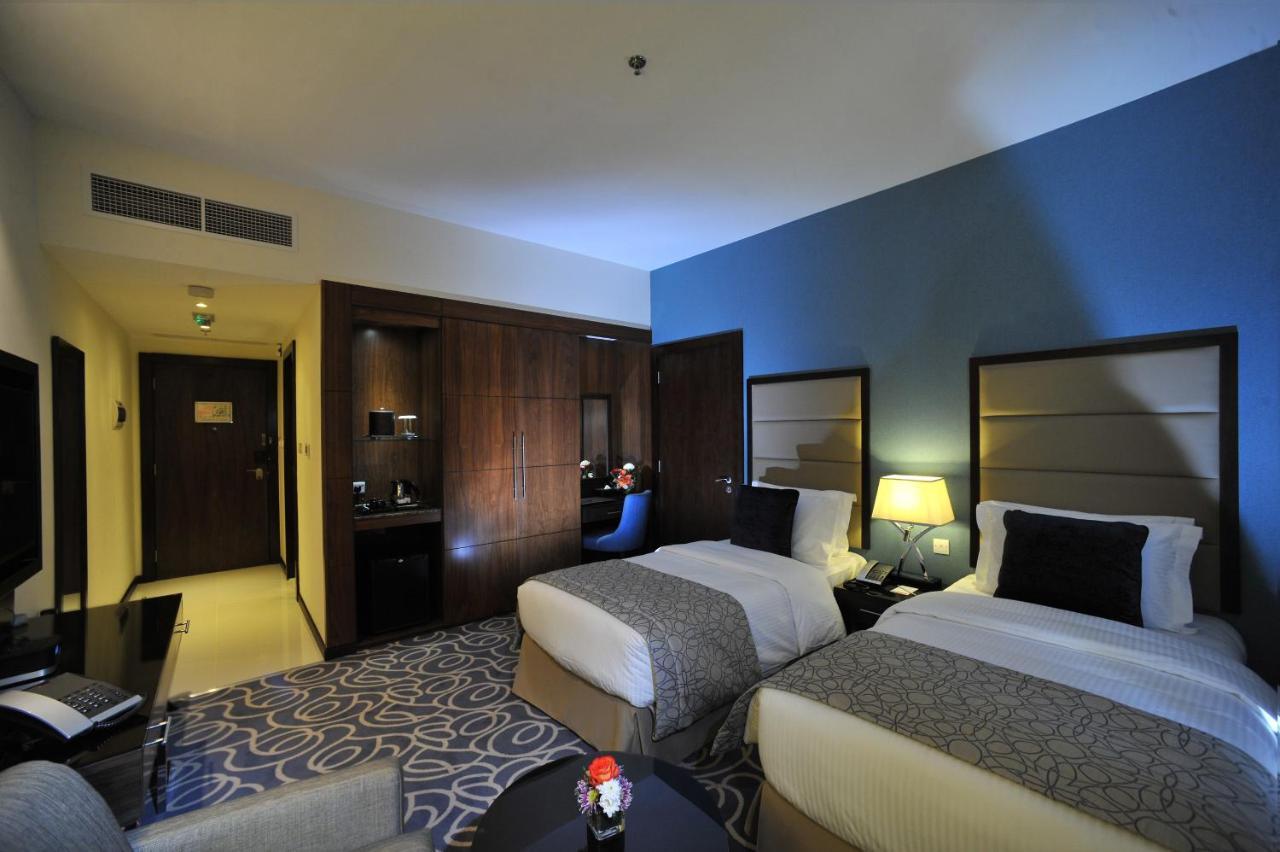 Ramada Corniche Hotel