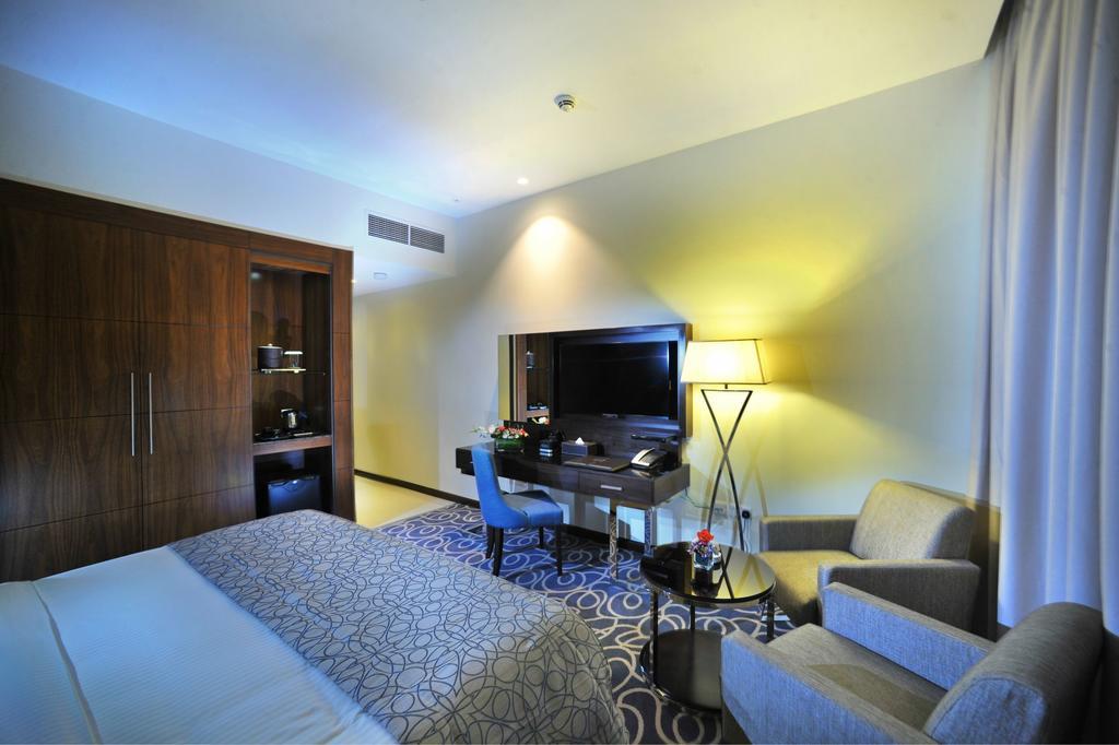 Ramada Corniche Hotel